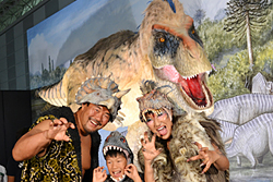 恐竜ぴあ : 『恐竜王国2012』が10倍楽しめる!ガイドブック : この夏開… 恐竜ぴあ : 『恐竜王国2012』が10倍楽しめる!ガイドブック